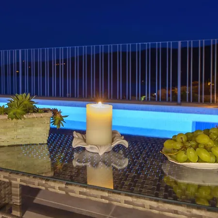 別荘 Family Friendly House With A Swimming Pool Rabac, Labin - 16698